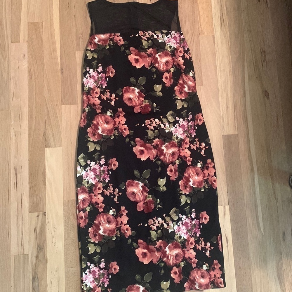 Nwt Piphany Queens Floral Sleeveless Dress with Mesh Top Black/Pink Women’s M